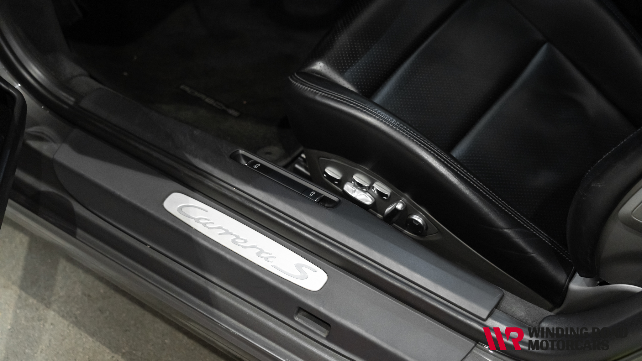 2012 Porsche 911 Carrera S 27