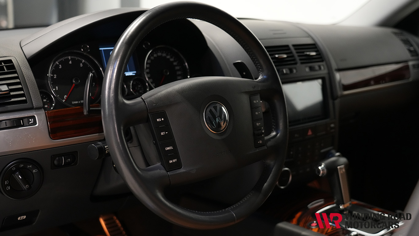 2007 Volkswagen Touareg W12 21