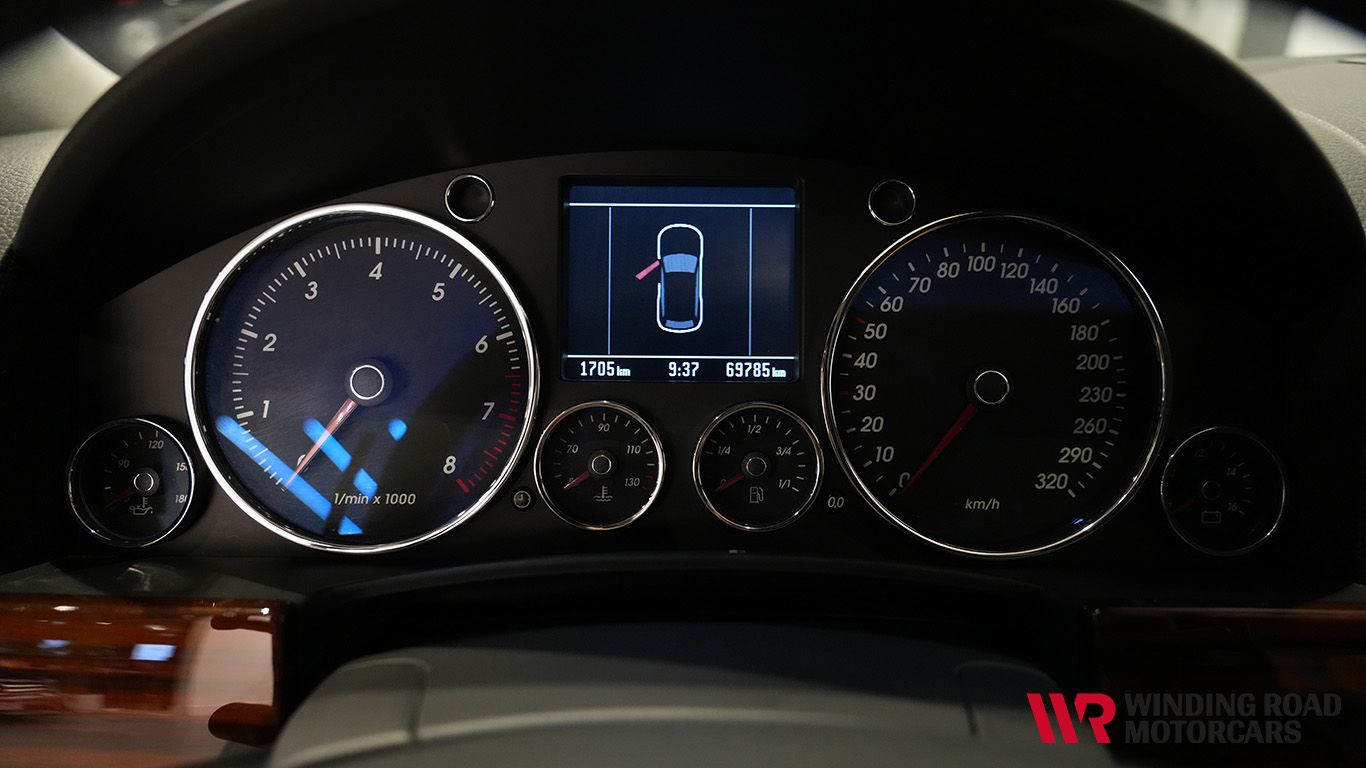 2007 Volkswagen Touareg W12 25