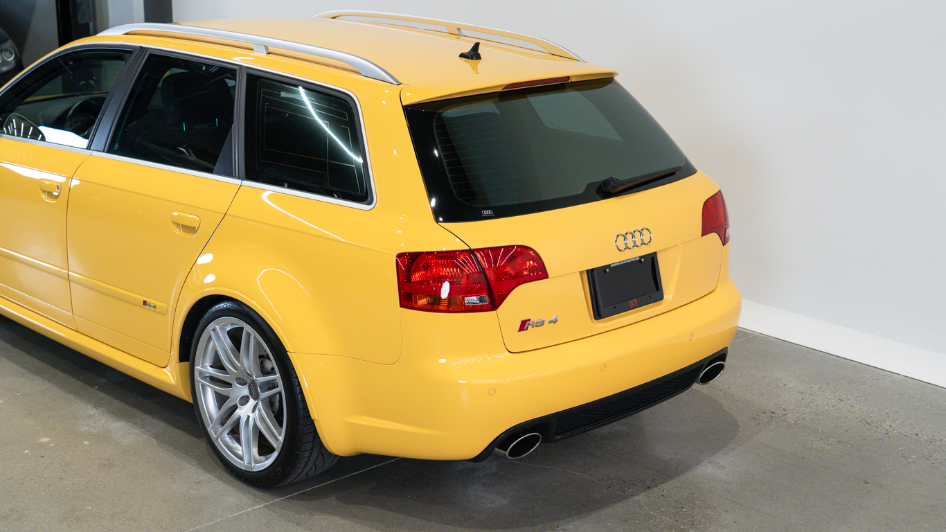2008 Audi RS4 Avant 24