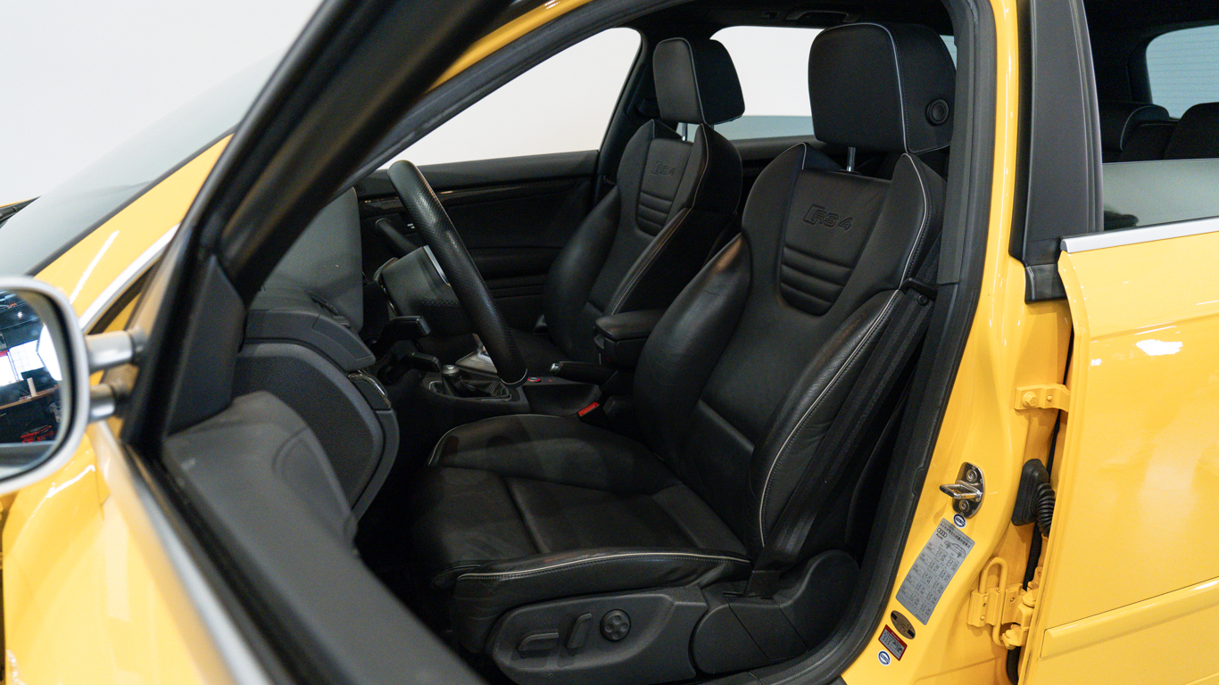 2008 Audi RS4 Avant 16