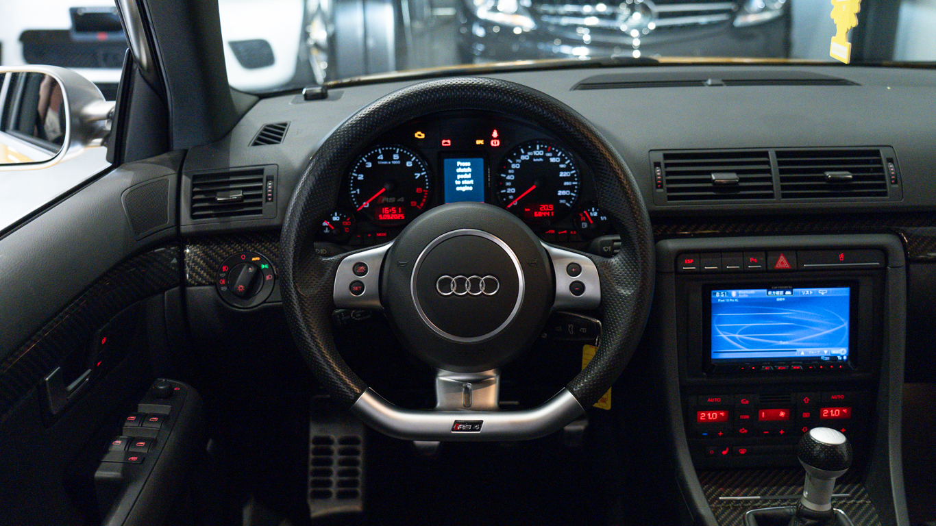 2008 Audi RS4 Avant 27