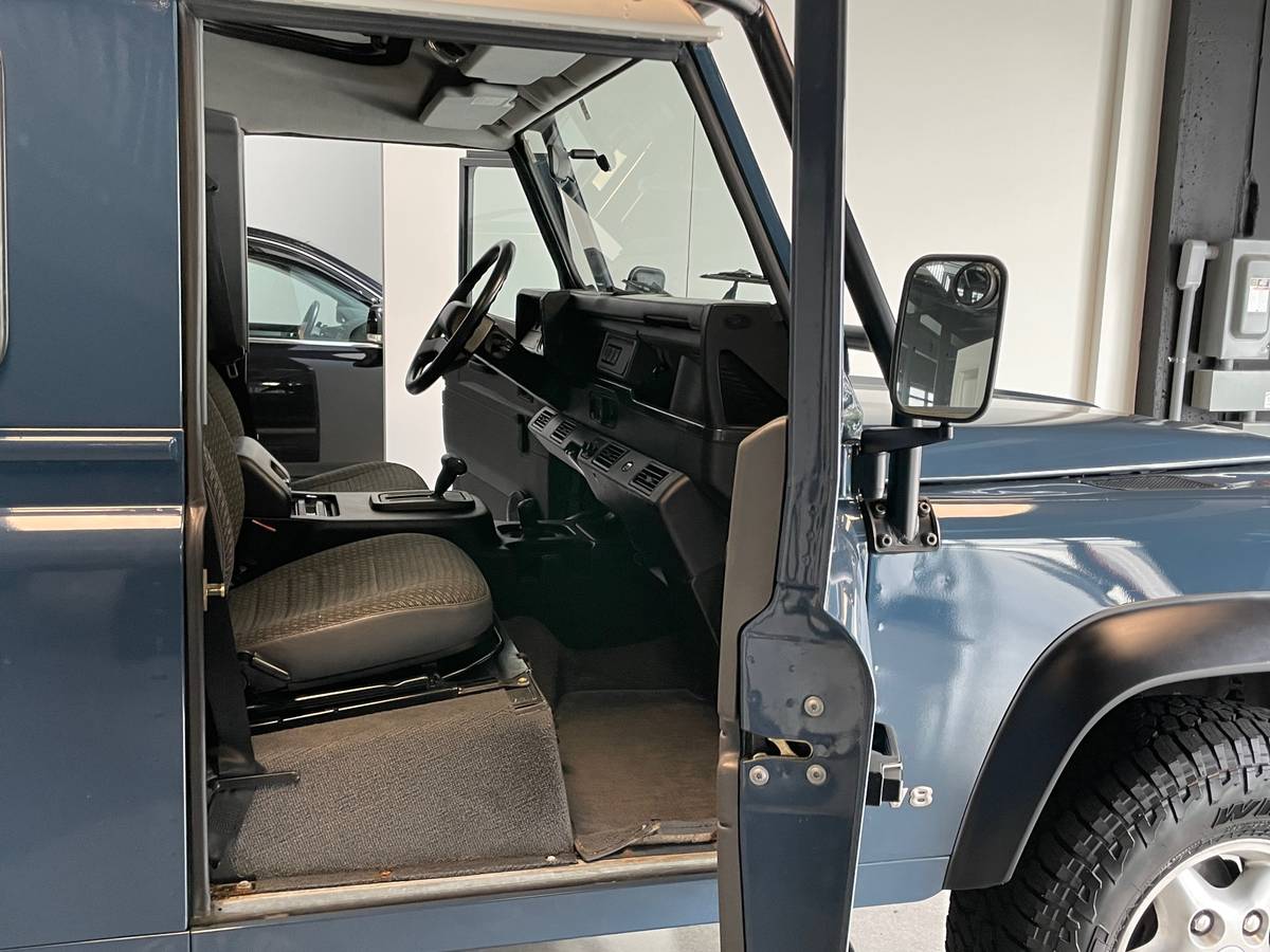 1997 Land Rover Defender 90 NAS 13